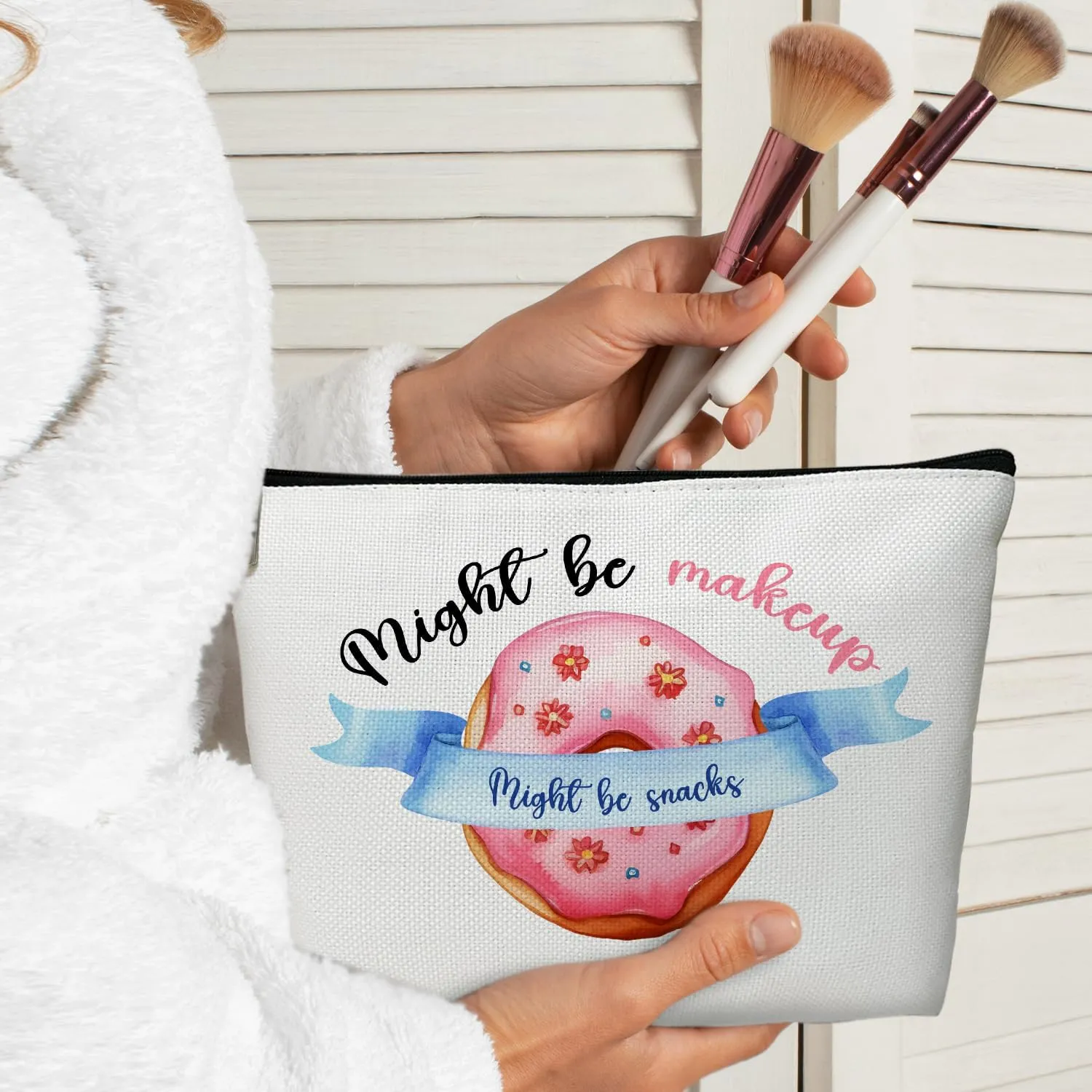 Might Be Makeup Might Be Snacks, Cosmetic Bag for Women Large Capacity Cosmetic Bag Appreciation Gift for Family, friends, Travel Accessories Organizer Storage Makeup Bag With Zipper-13