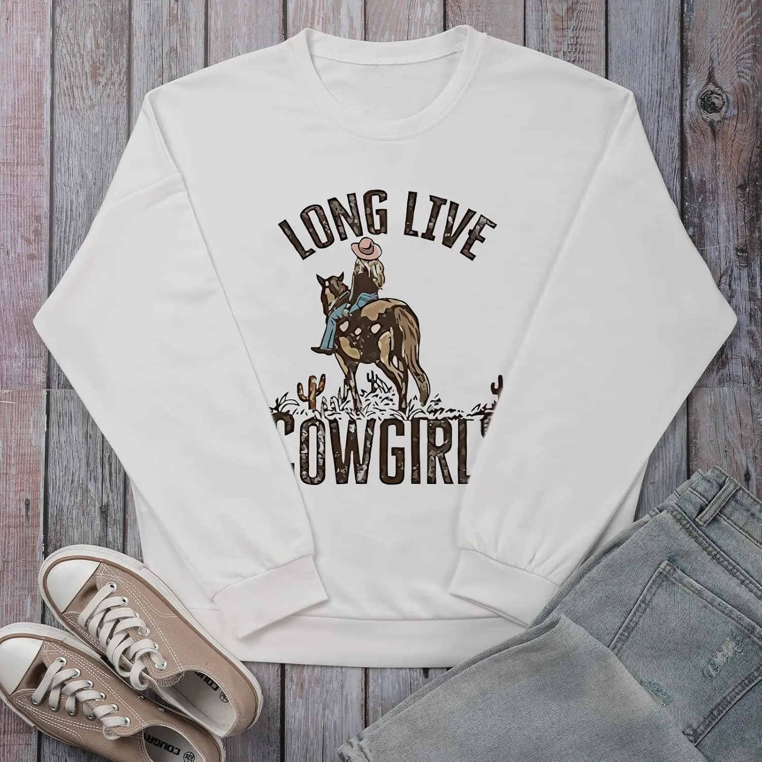 Teaaha Long Live Cowgirls Sweatshirt Women Horseback Rider Western Vintage Country Southern Cactus Graphic Shirt Pullover