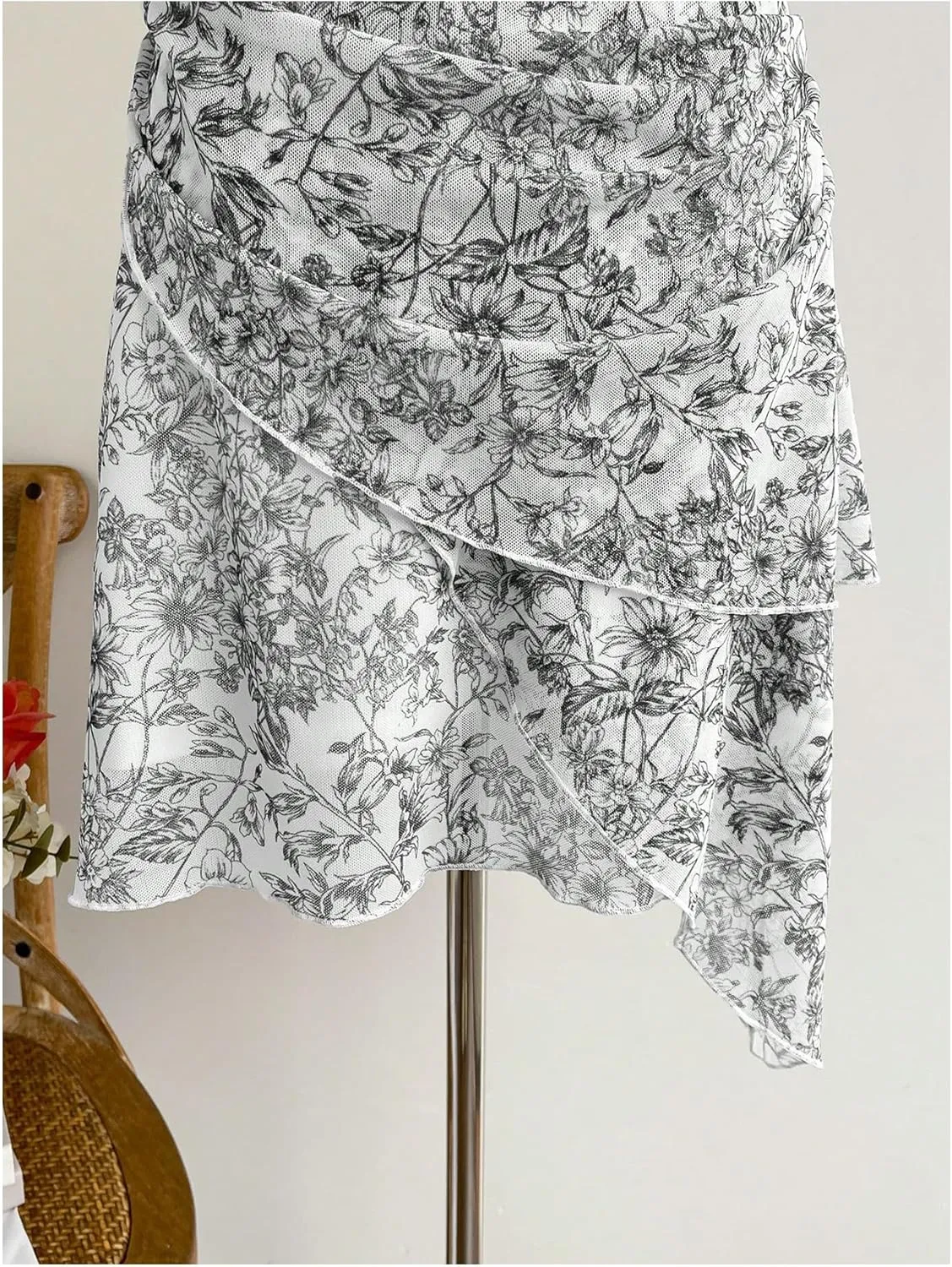 Women's Floral Print Sleeveless Halter Deep V Tie Mini Dress Ruched Backless Slim Fit Cami Dresses Knot Boho Dress